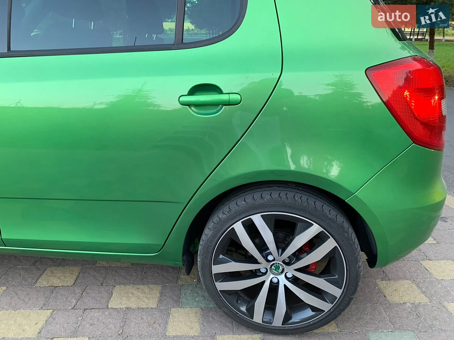 2011 Skoda Fabia - мініатюра 22