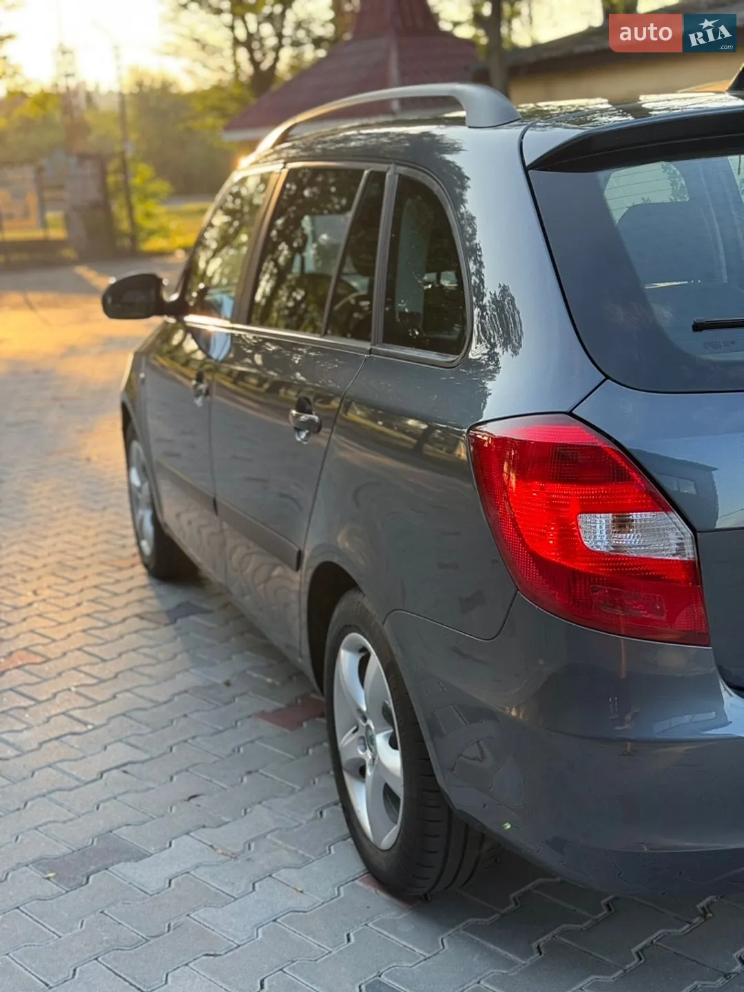 2011 Skoda Fabia - мініатюра 9