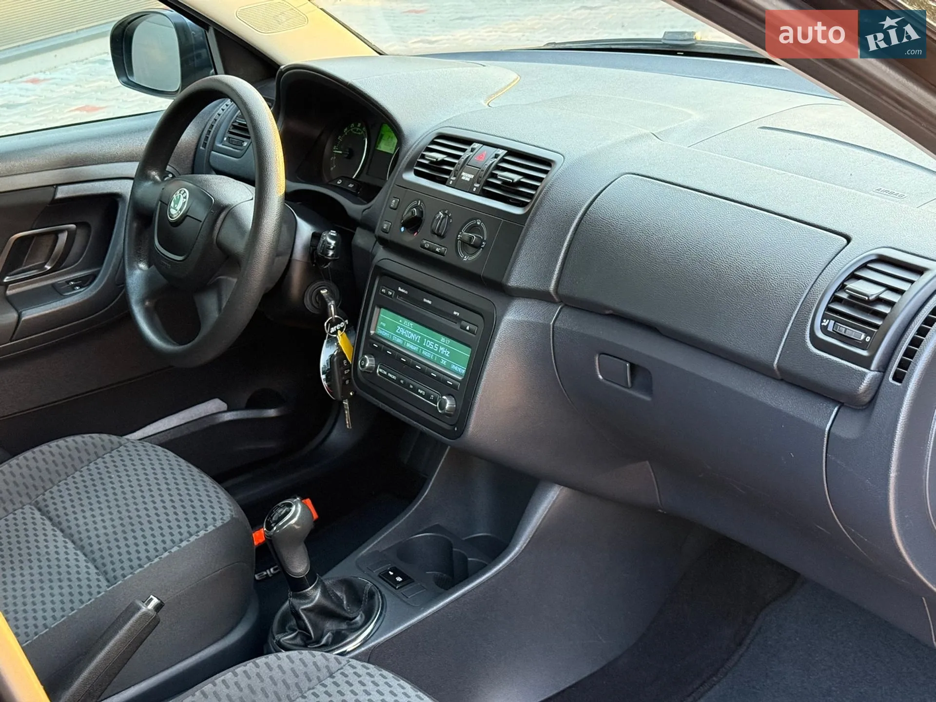 2011 Skoda Fabia - мініатюра 33