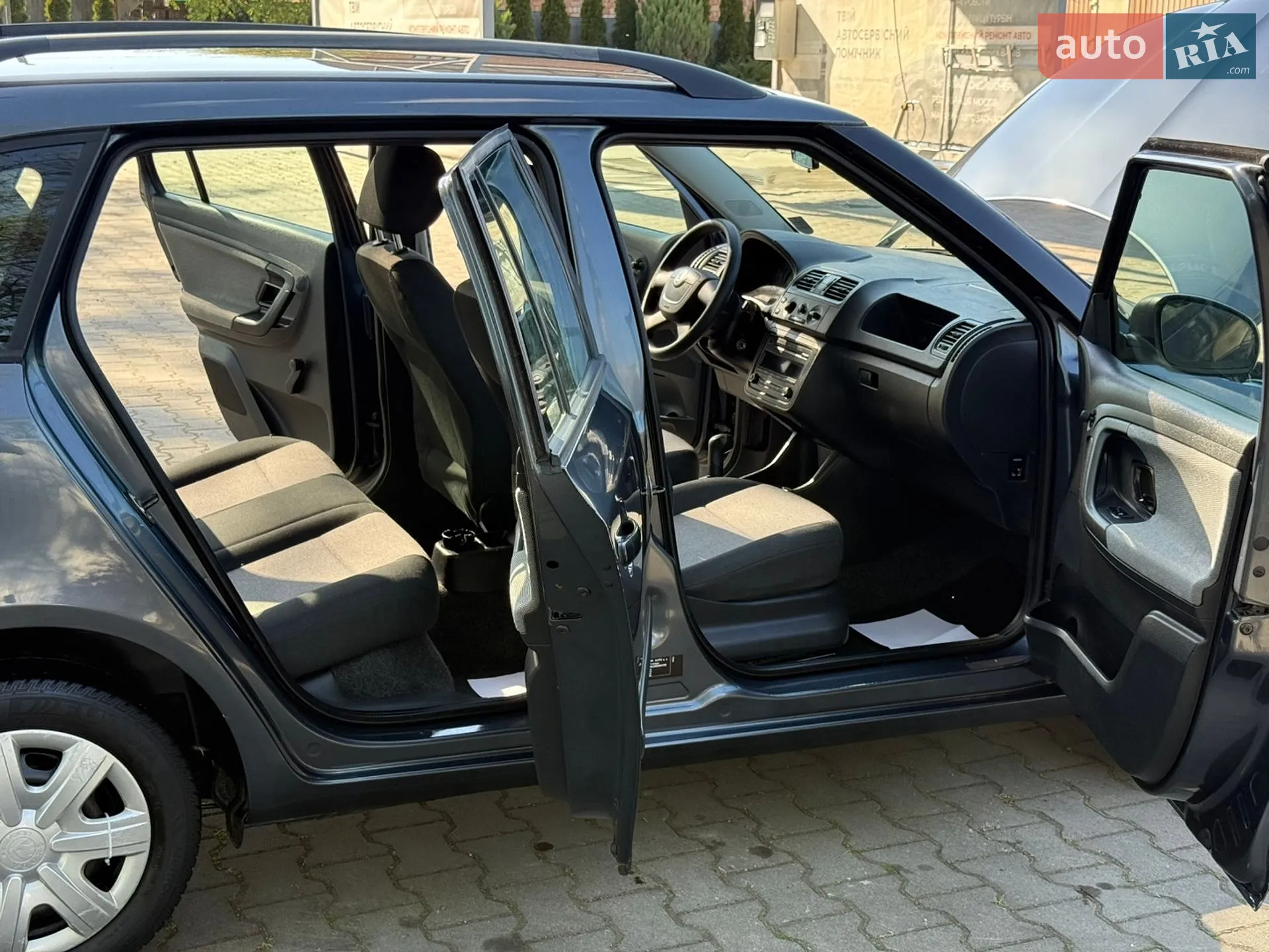 2010 Skoda Fabia - мініатюра 101