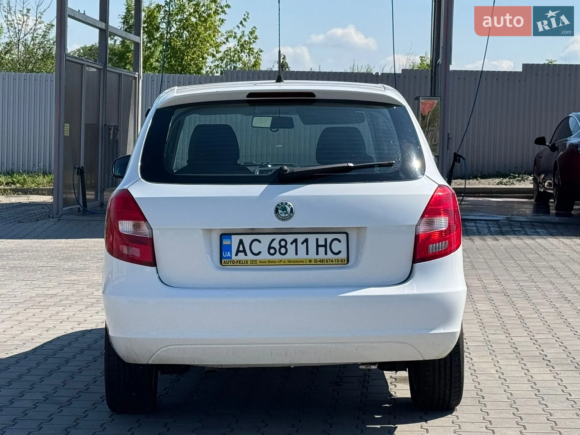 2010 Skoda Fabia - мініатюра 8