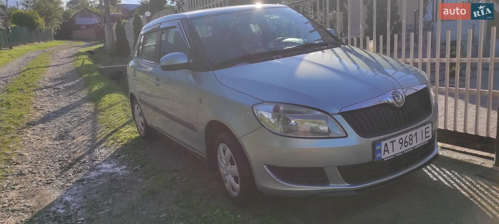 2010 Skoda Fabia - мініатюра 3