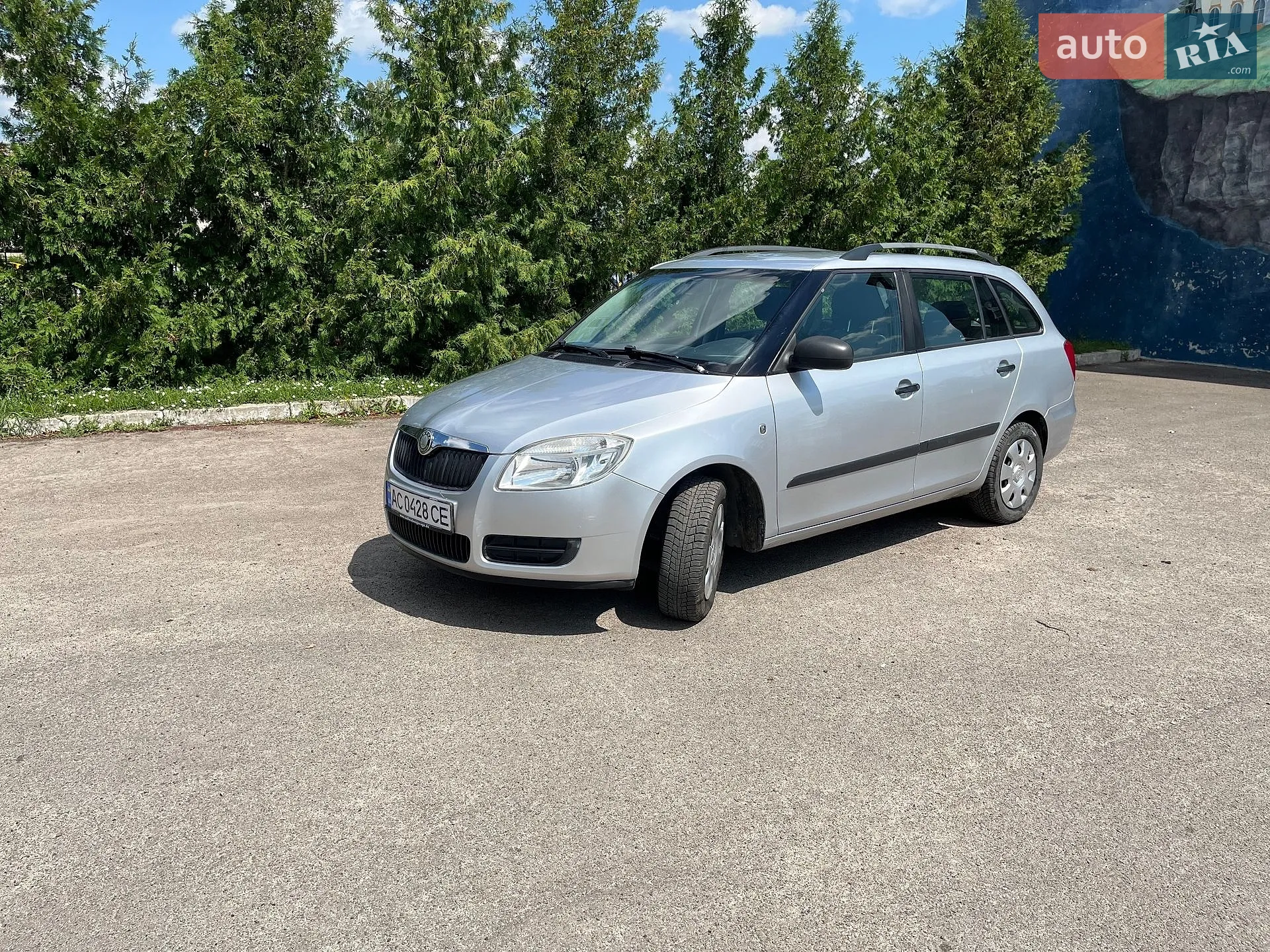 2010 Skoda Fabia - мініатюра 2