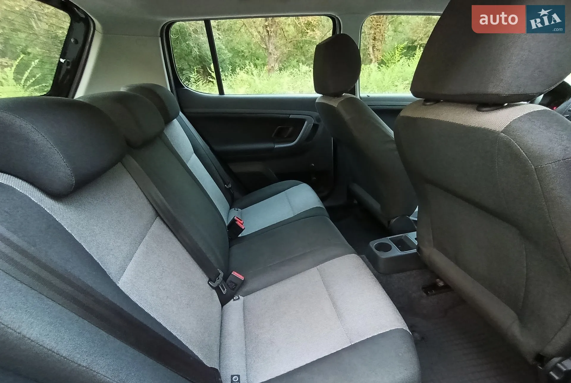 2010 Skoda Fabia - мініатюра 7