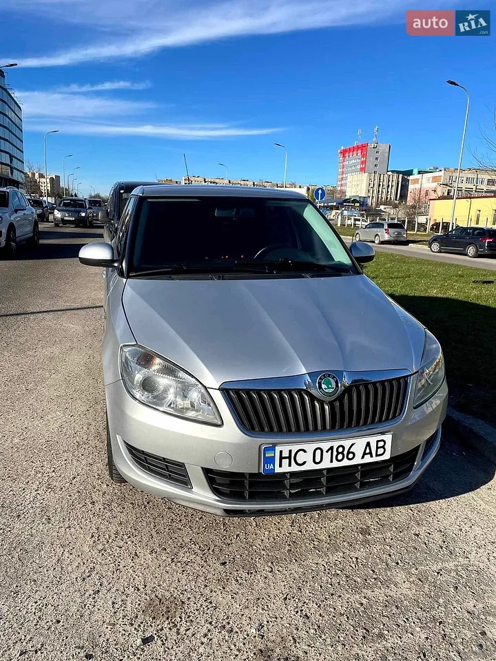 2011 Skoda Fabia - мініатюра 19