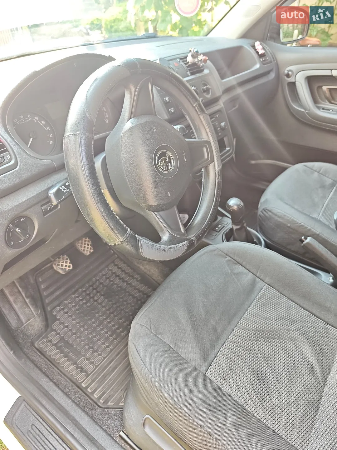 2014 Skoda Fabia - мініатюра 8