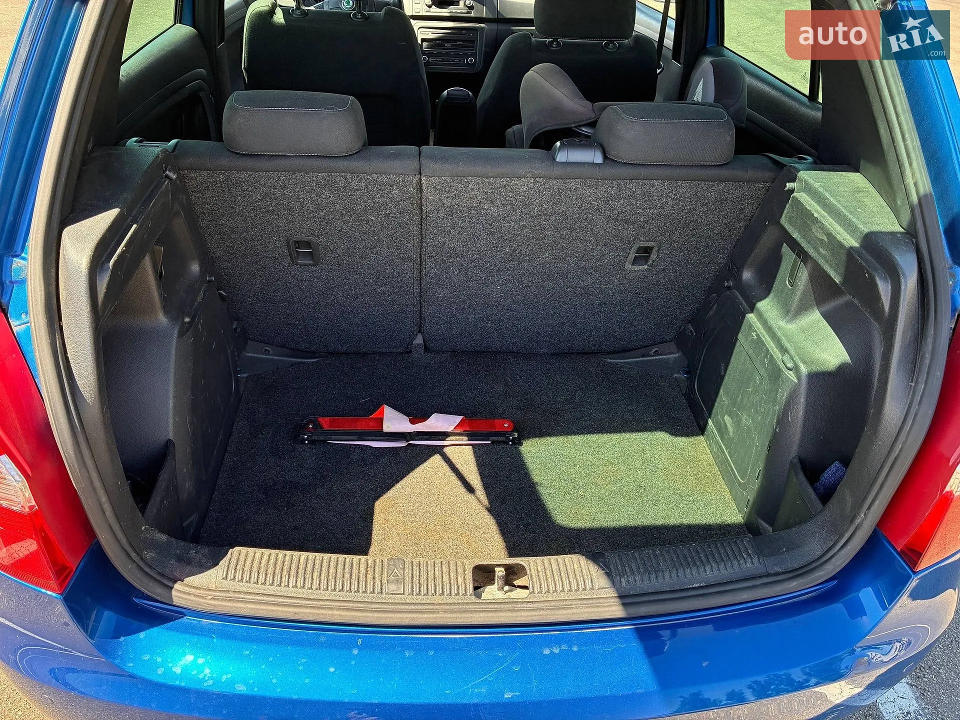 2011 Skoda Fabia - мініатюра 8