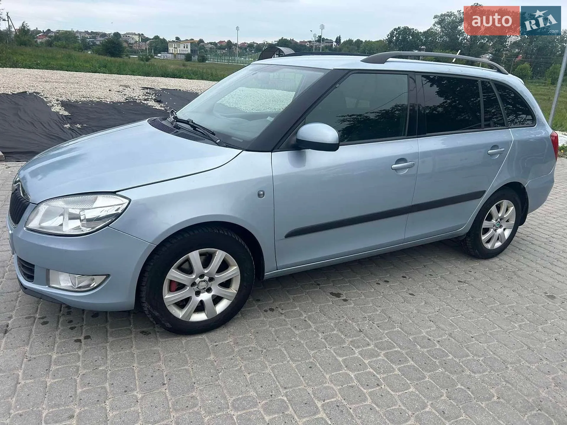 2010 Skoda Fabia - мініатюра 5