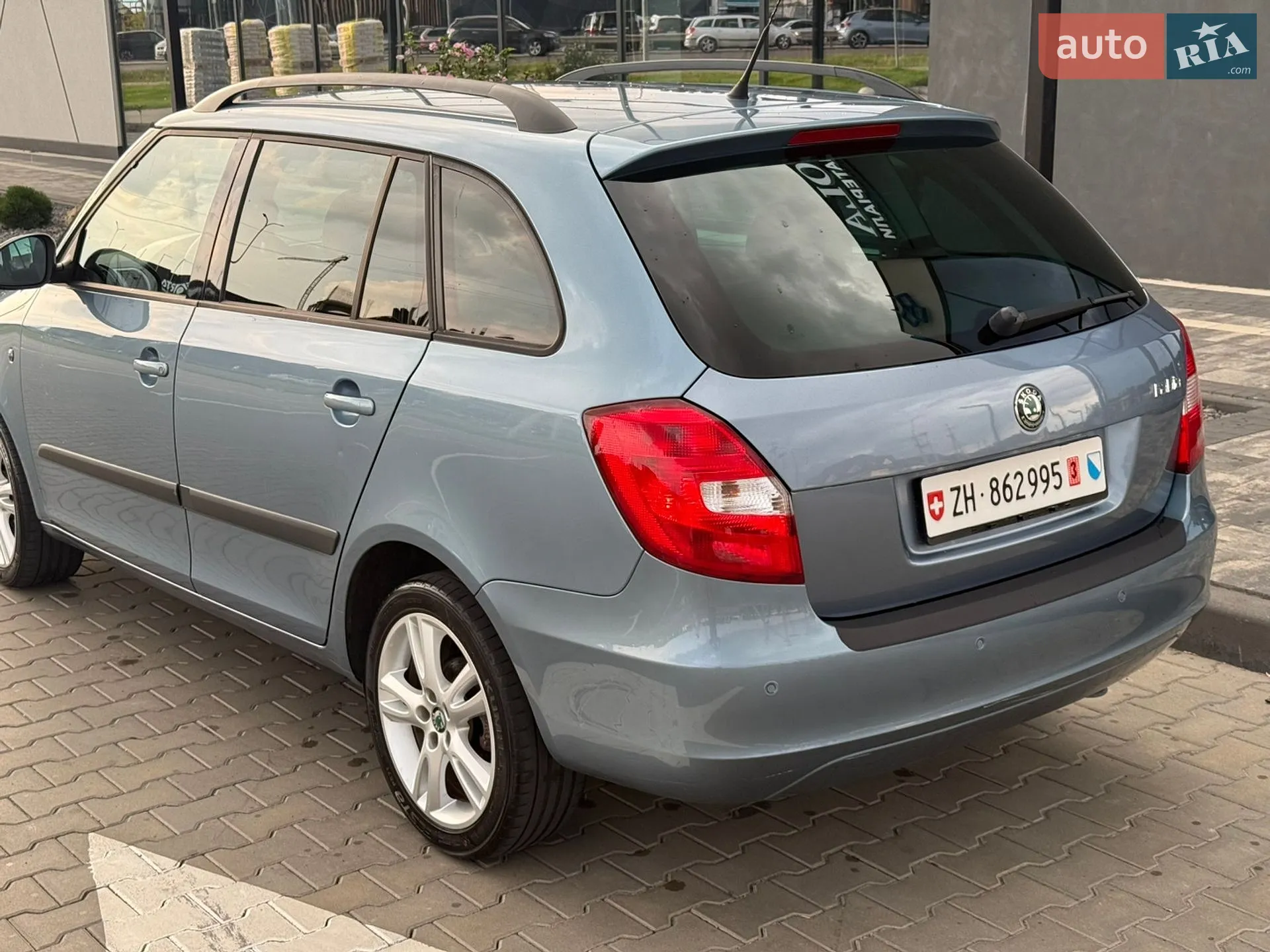 2010 Skoda Fabia - мініатюра 9