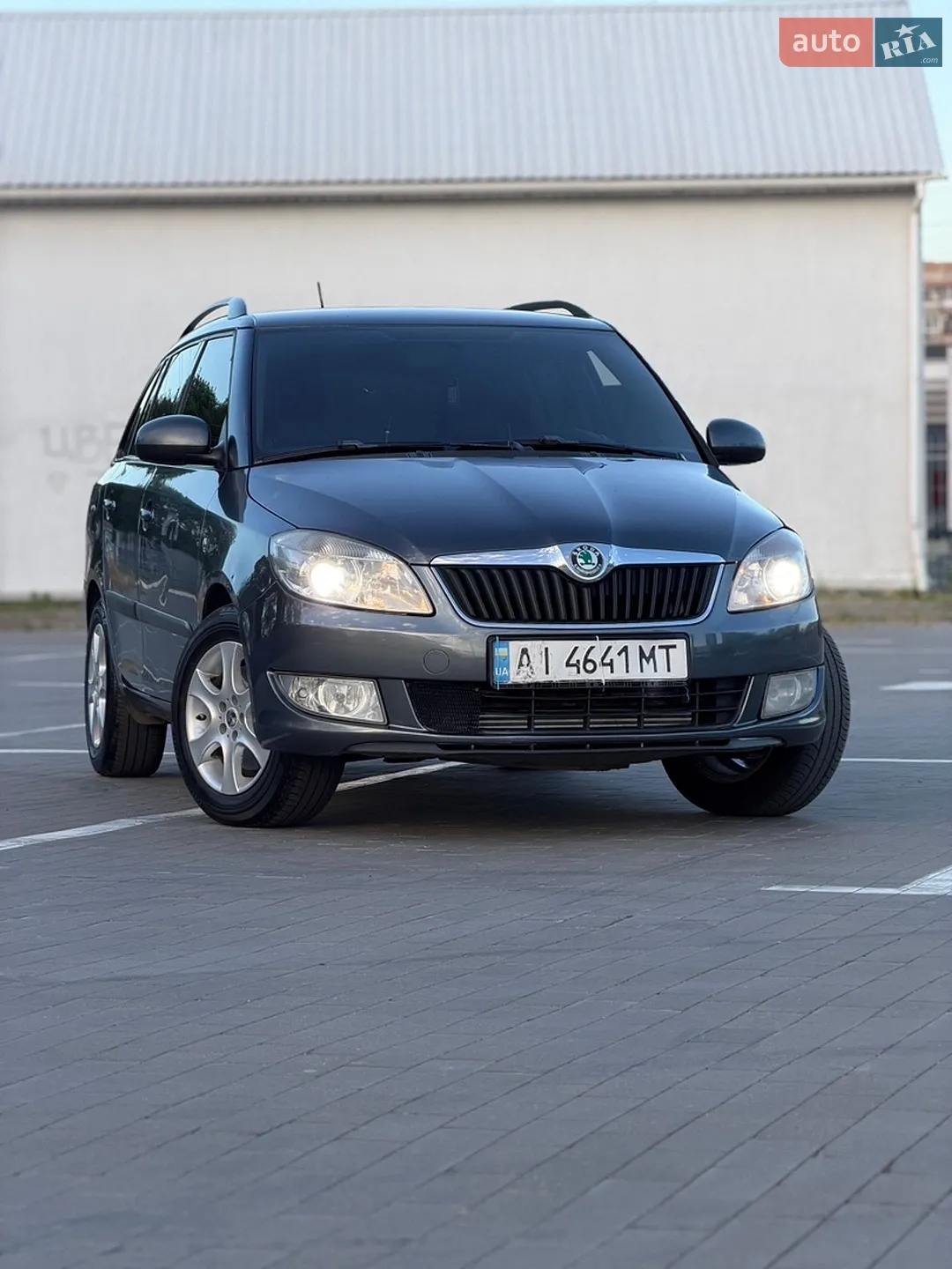 2010 Skoda Fabia - мініатюра 6