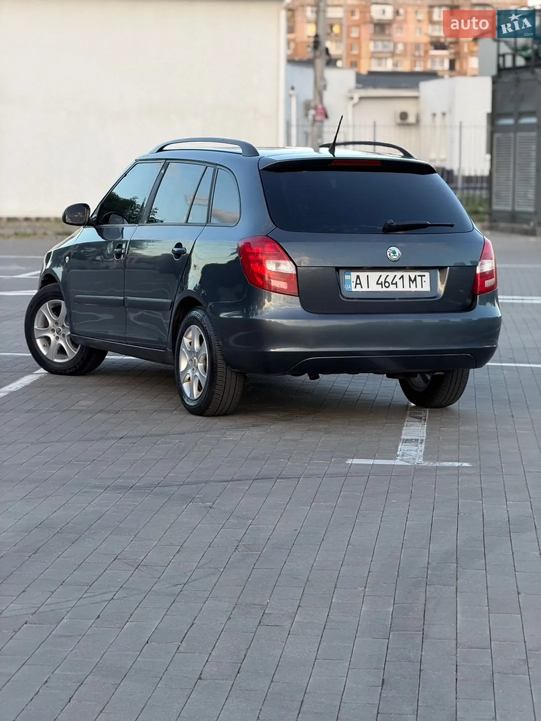 2010 Skoda Fabia - мініатюра 12