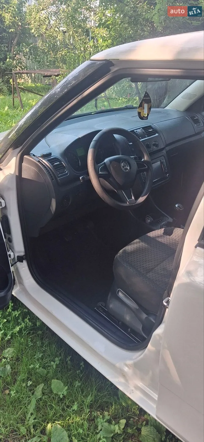 2013 Skoda Fabia - мініатюра 5