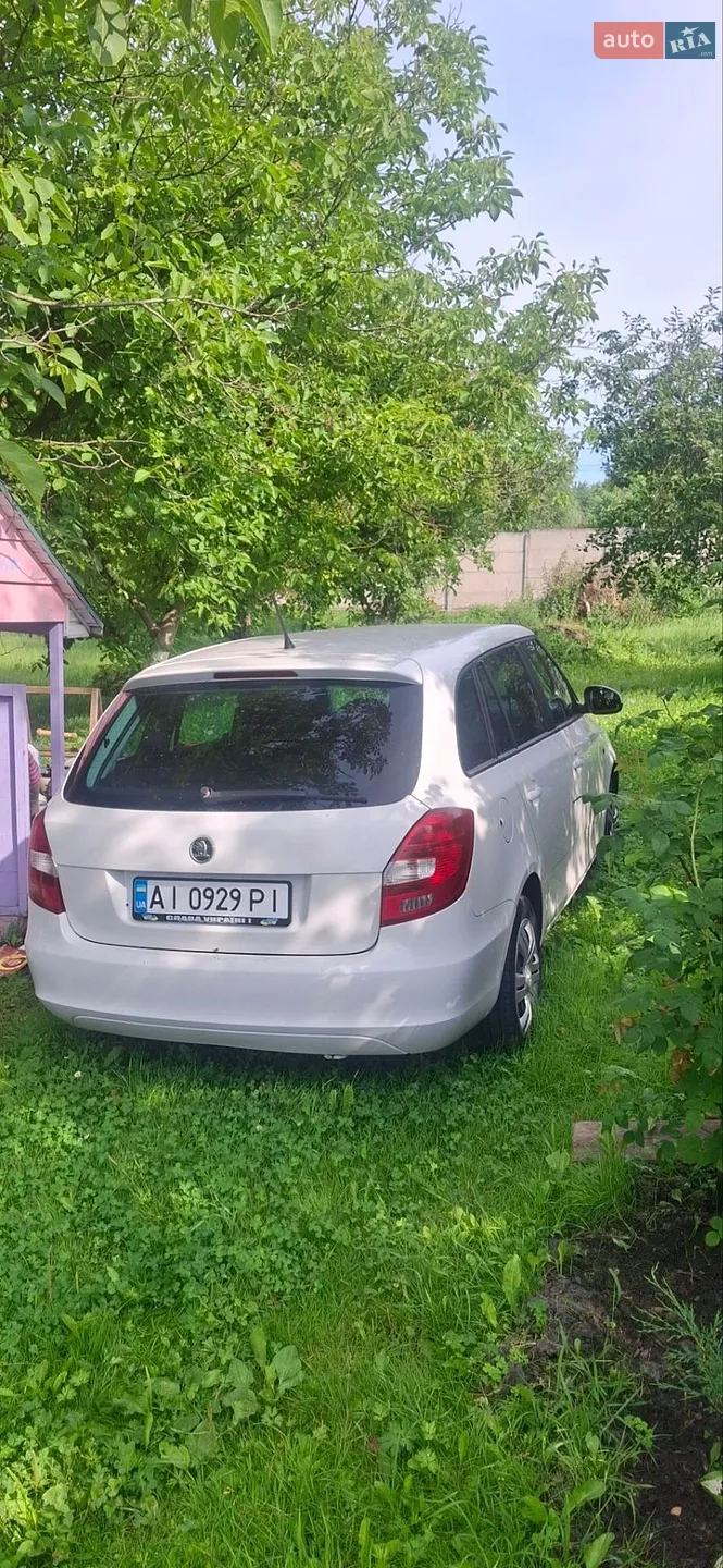 2013 Skoda Fabia - мініатюра 2