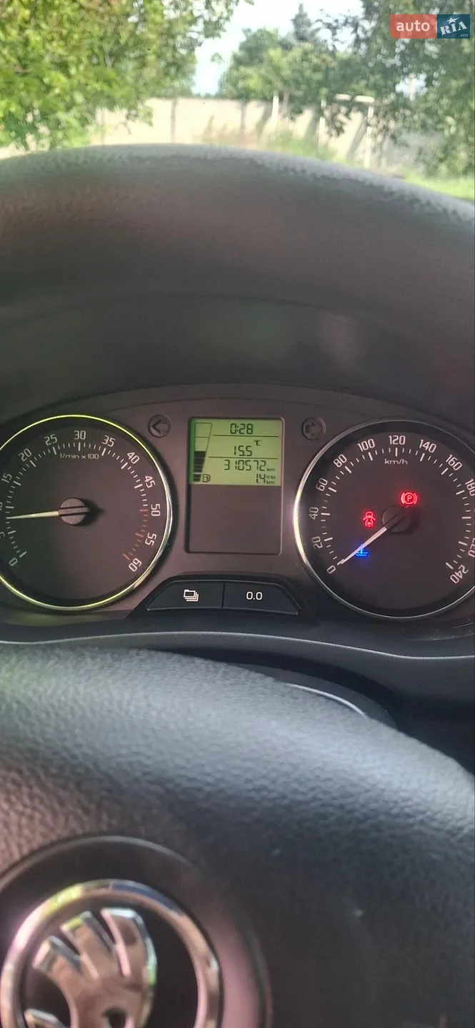 2013 Skoda Fabia - мініатюра 3