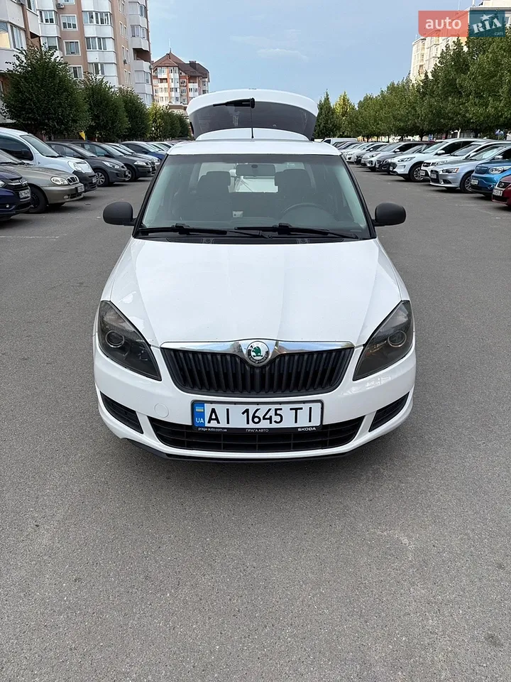 2011 Skoda Fabia - мініатюра 7