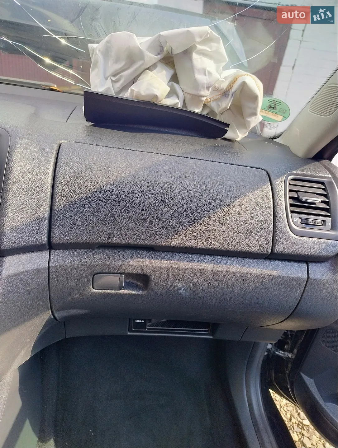 2011 Skoda Fabia - мініатюра 8