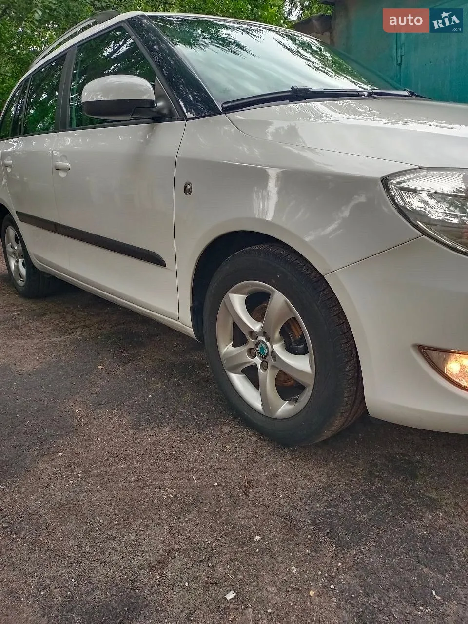 2011 Skoda Fabia - мініатюра 5