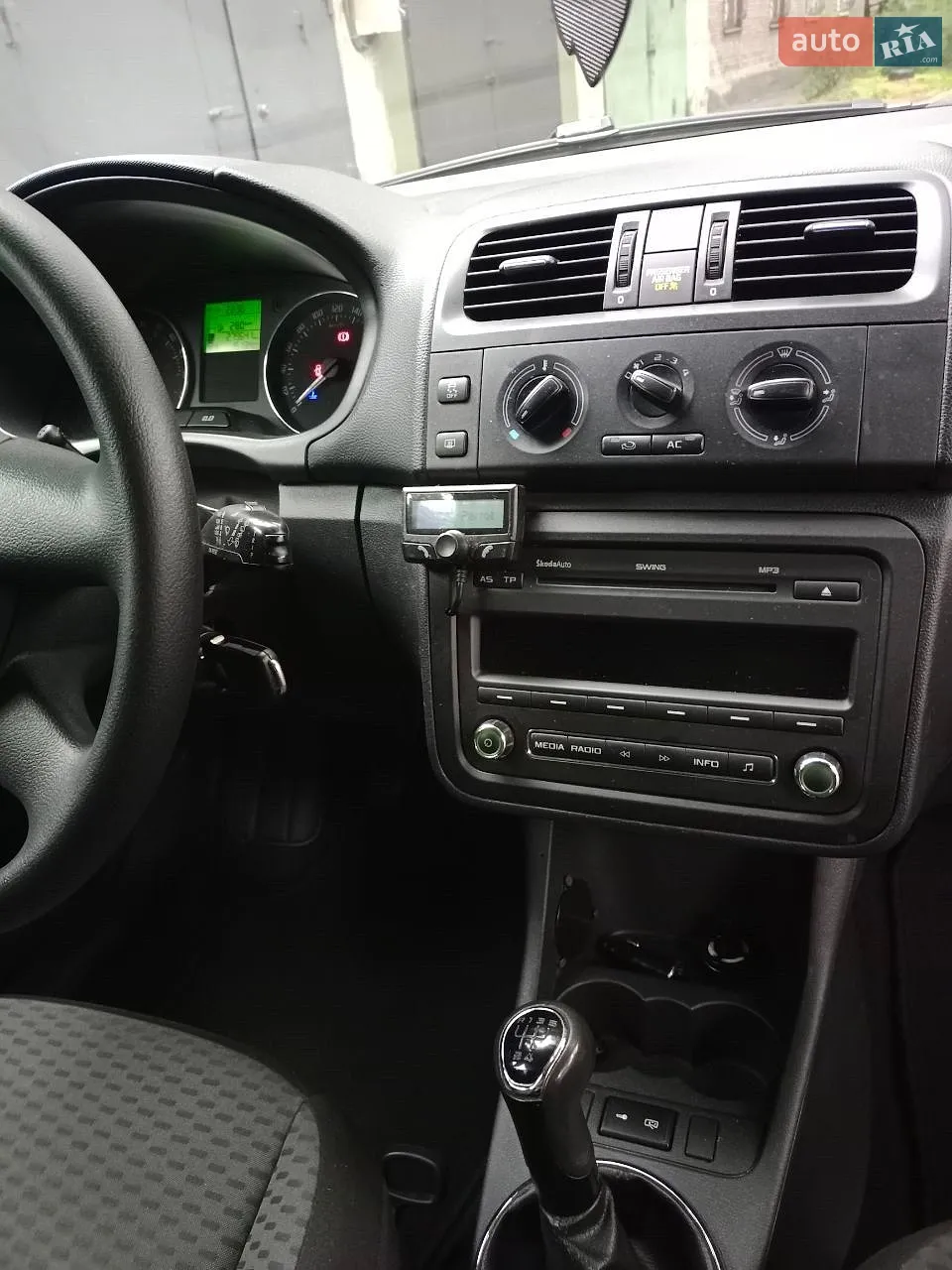 2011 Skoda Fabia - мініатюра 28