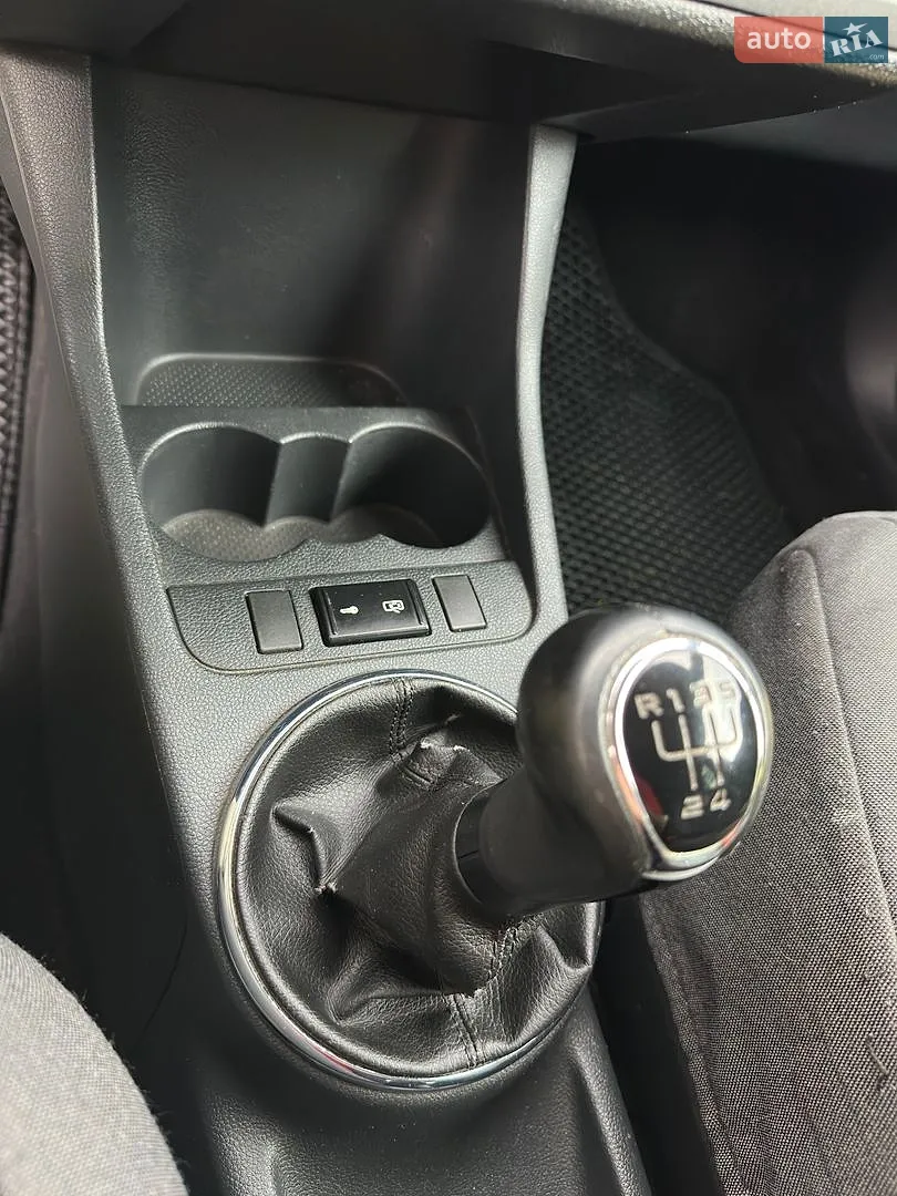 2012 Skoda Fabia - мініатюра 14