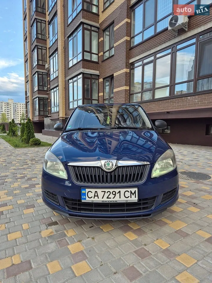 2011 Skoda Fabia - мініатюра 21
