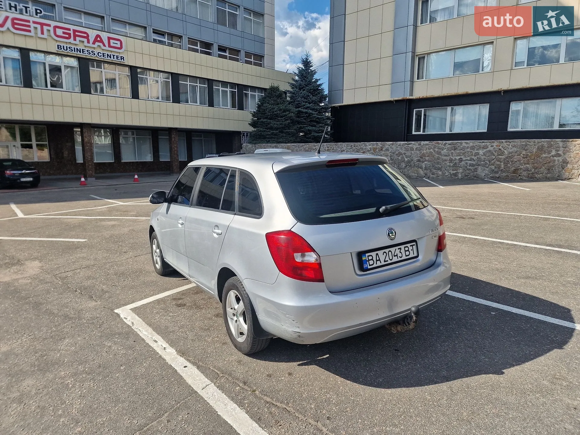 2011 Skoda Fabia - мініатюра 3
