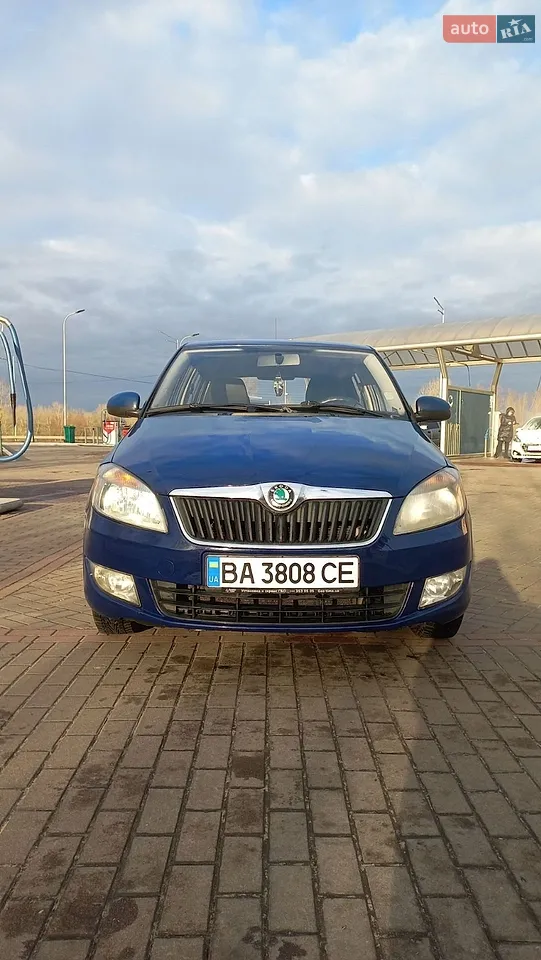 2011 Skoda Fabia - мініатюра 6
