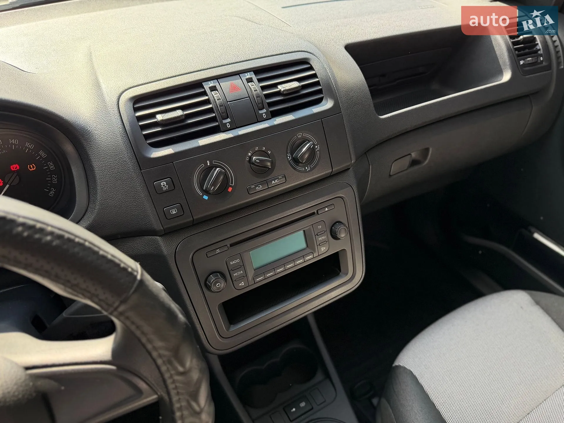2014 Skoda Fabia - мініатюра 36