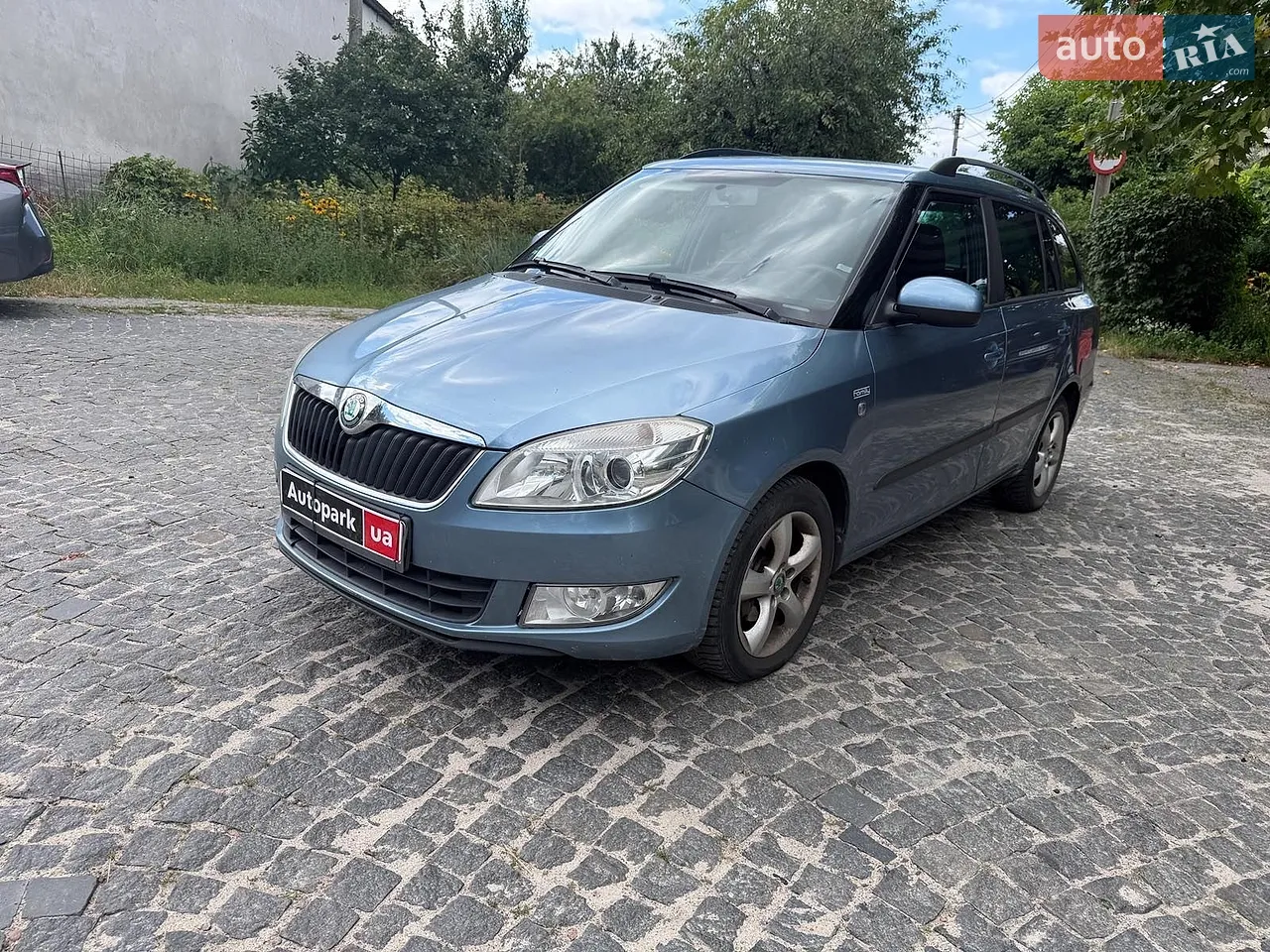 2011 Skoda Fabia - мініатюра 14