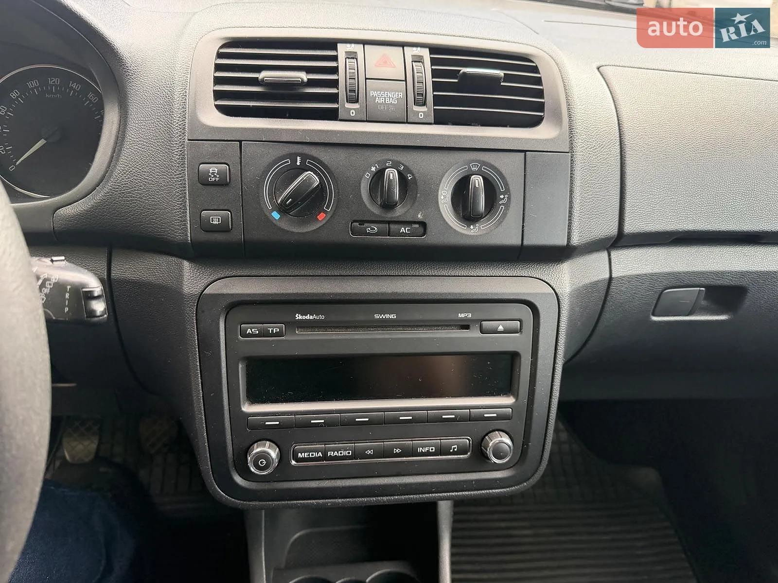 2011 Skoda Fabia - мініатюра 13