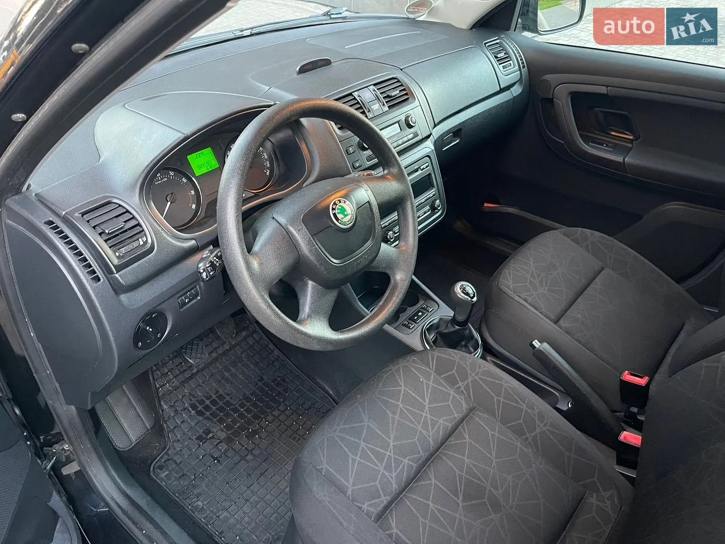 2011 Skoda Fabia - мініатюра 17