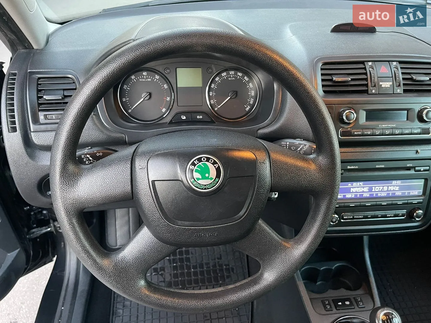 2011 Skoda Fabia - мініатюра 28