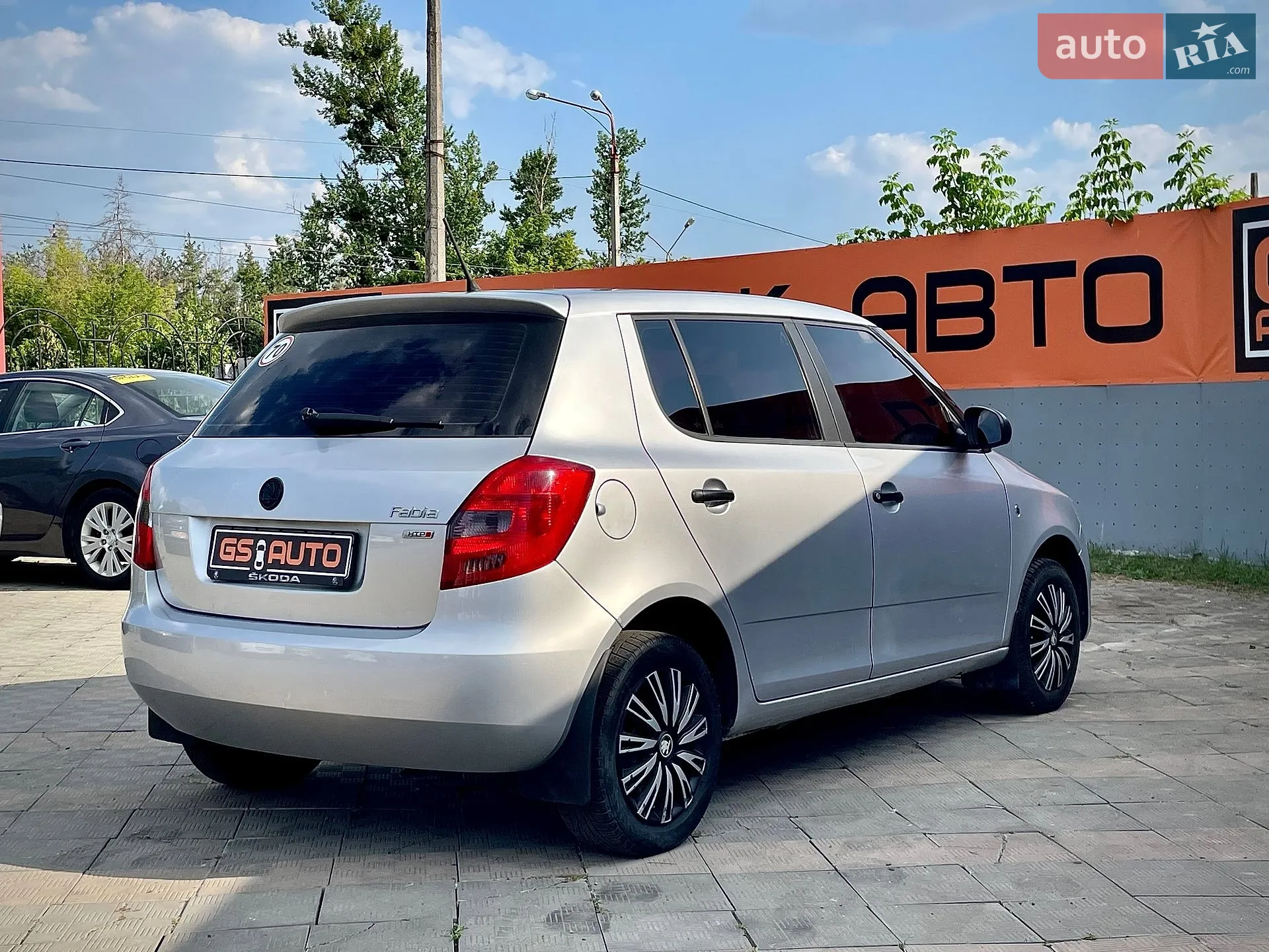 2012 Skoda Fabia - мініатюра 6