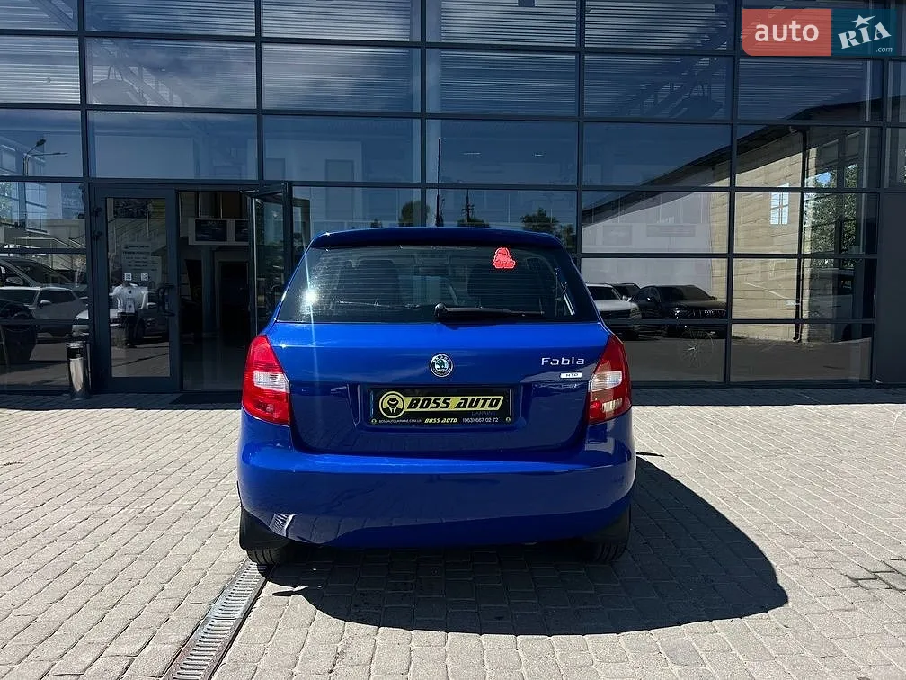2010 Skoda Fabia - мініатюра 6
