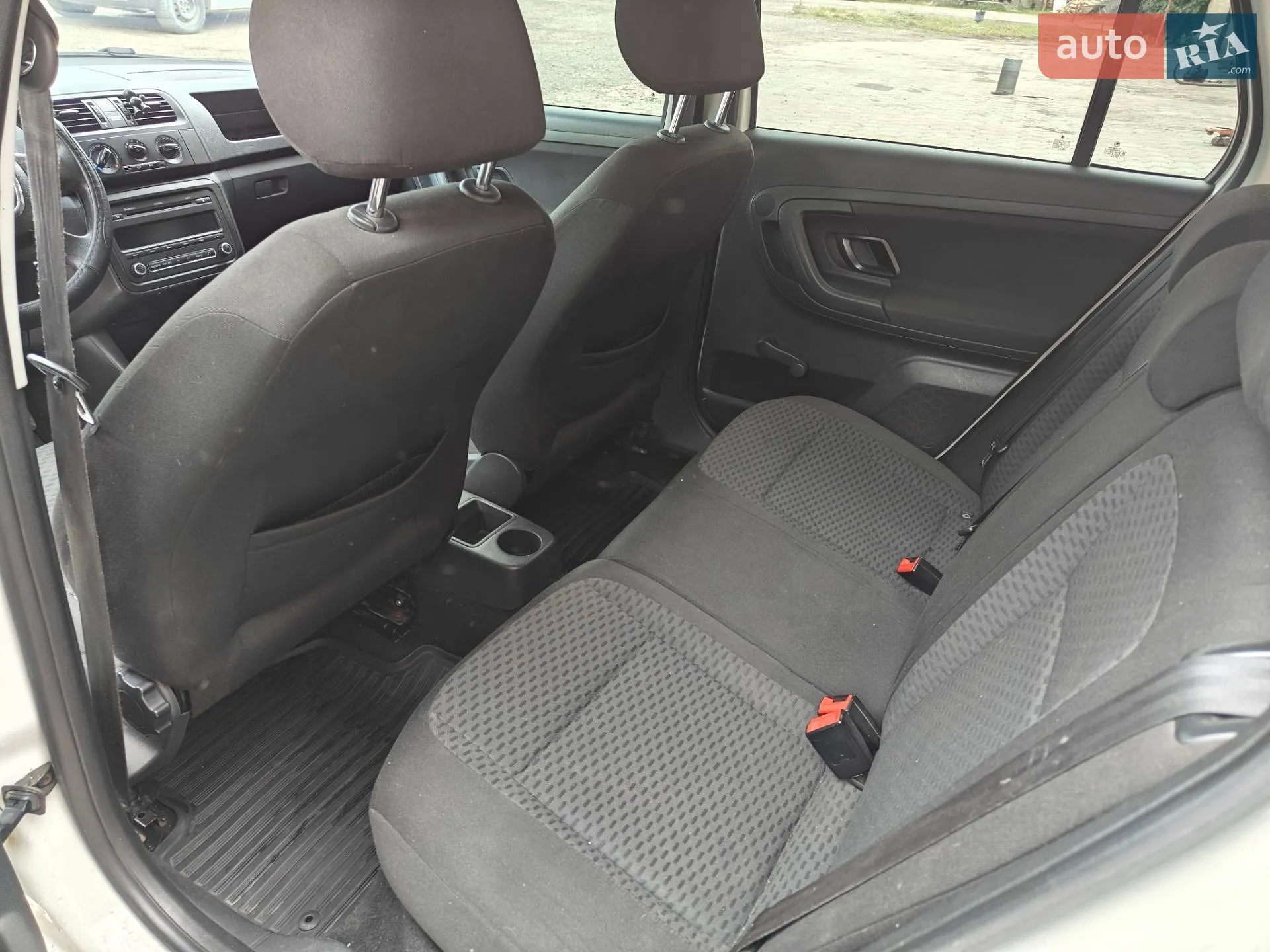 2010 Skoda Fabia - мініатюра 11