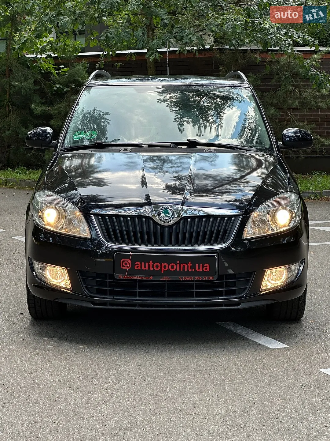 2010 Skoda Fabia - мініатюра 2