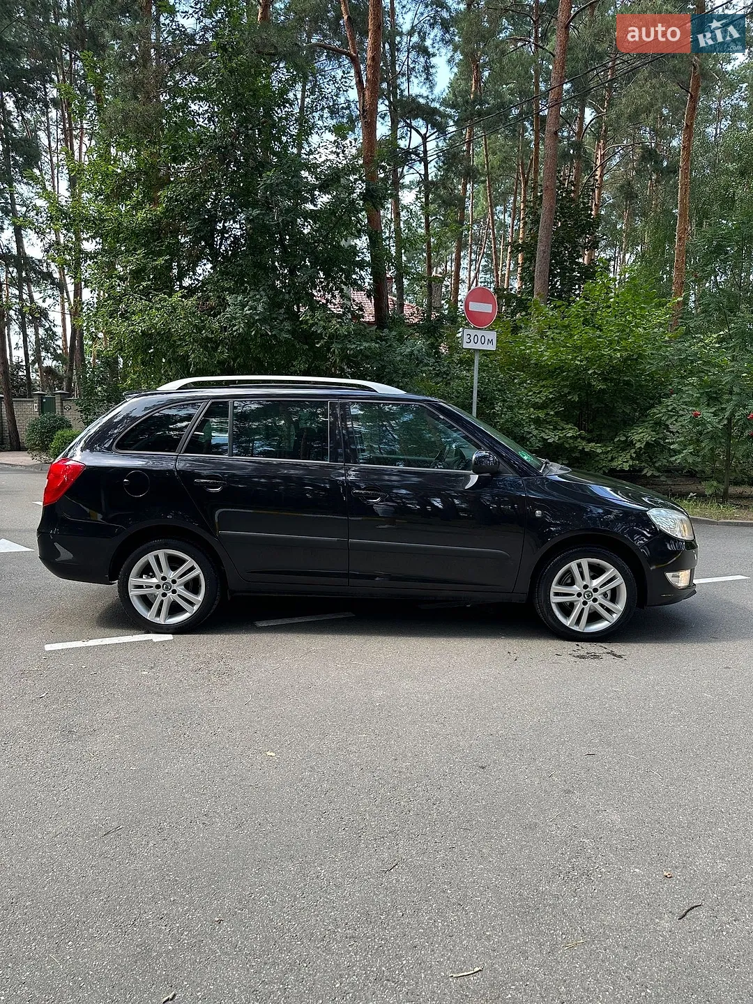 2010 Skoda Fabia - мініатюра 8