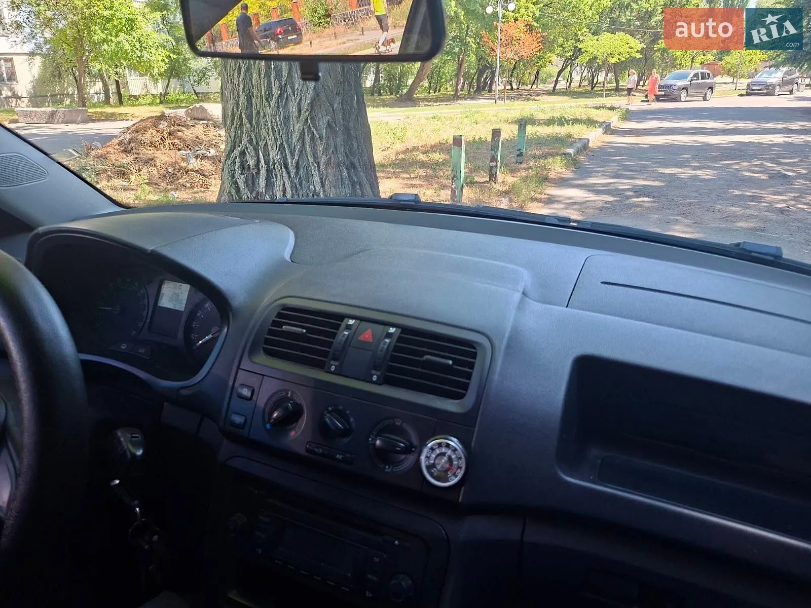 2014 Skoda Fabia - мініатюра 4