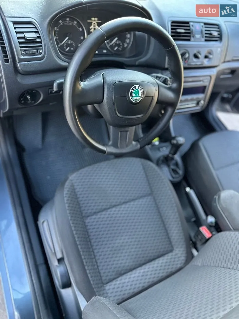 2010 Skoda Fabia - мініатюра 17