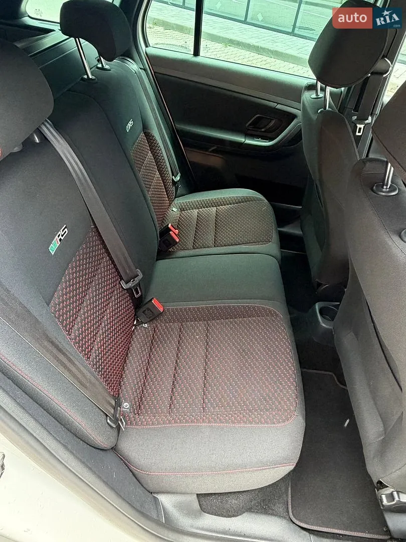 2010 Skoda Fabia - мініатюра 12