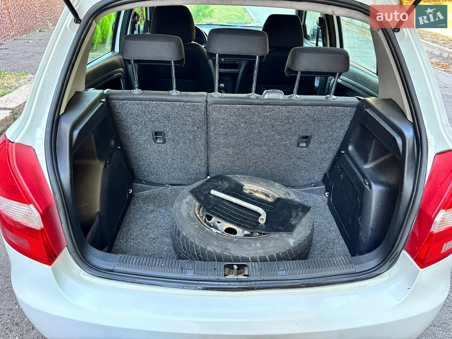 2012 Skoda Fabia - мініатюра 11