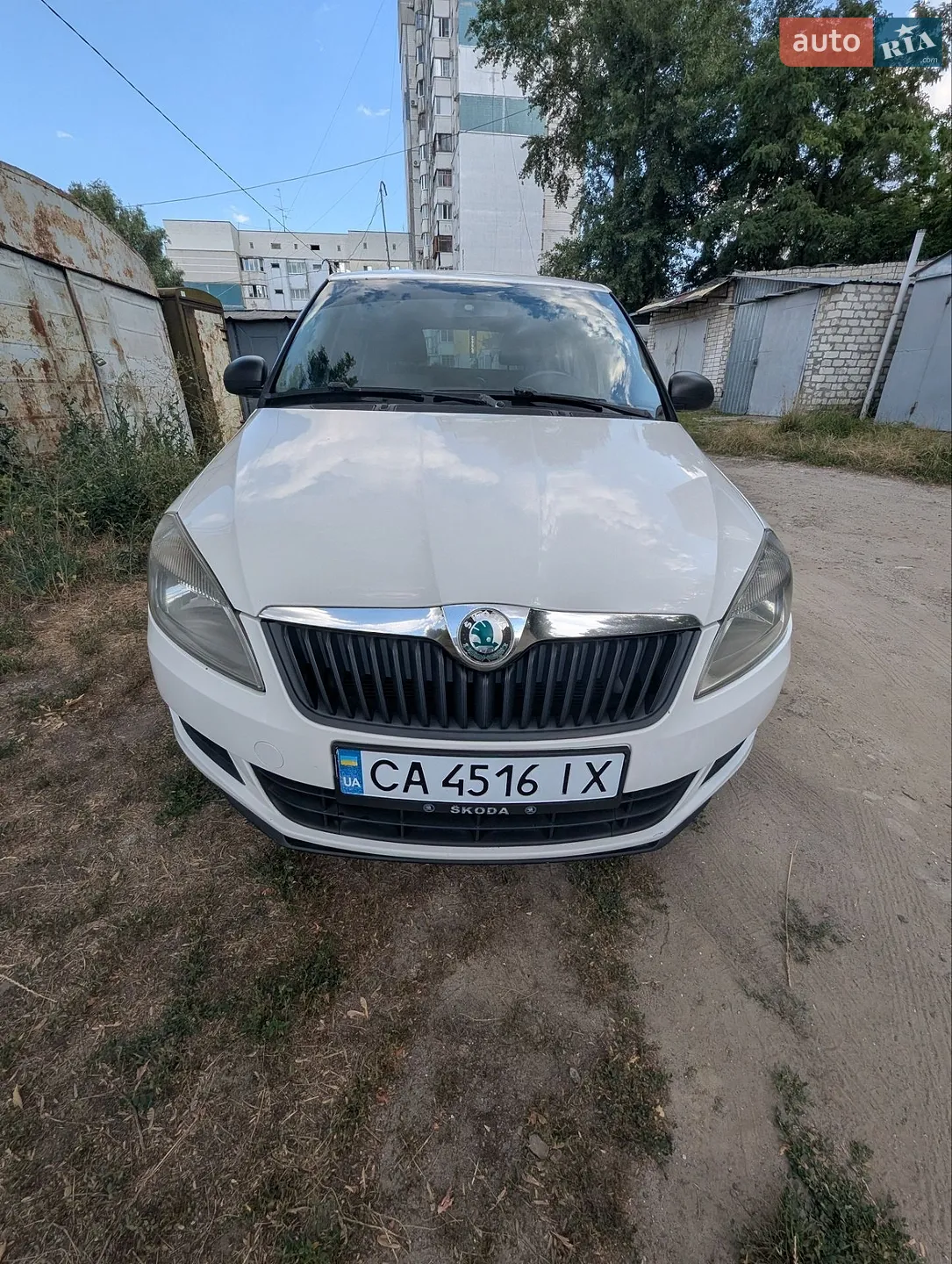 2010 Skoda Fabia - мініатюра 2