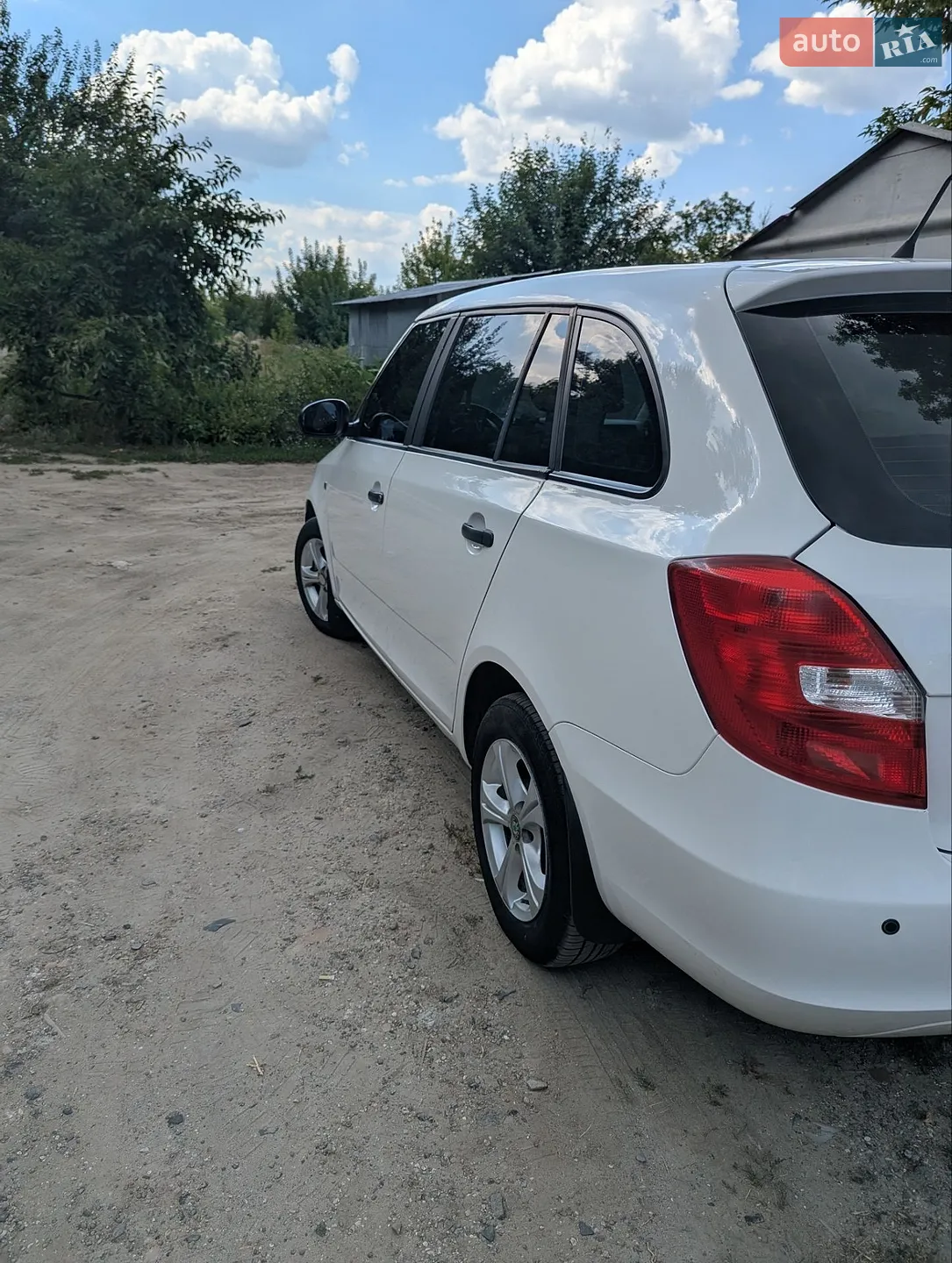 2010 Skoda Fabia - мініатюра 5