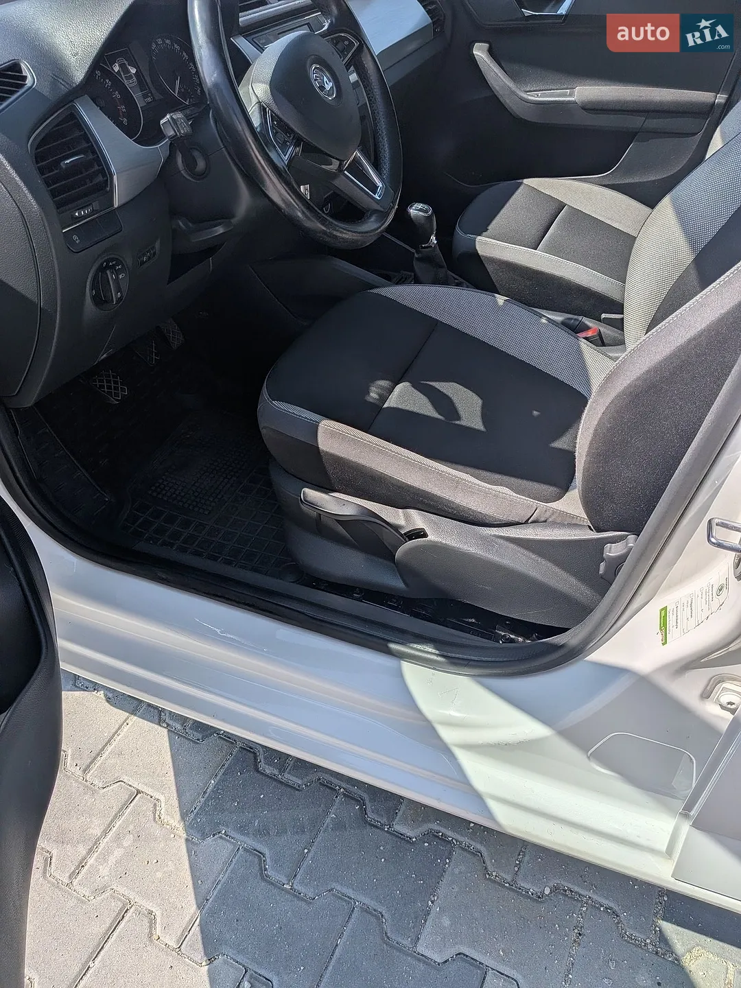2017 Mercedes-Benz GLE - мініатюра 23