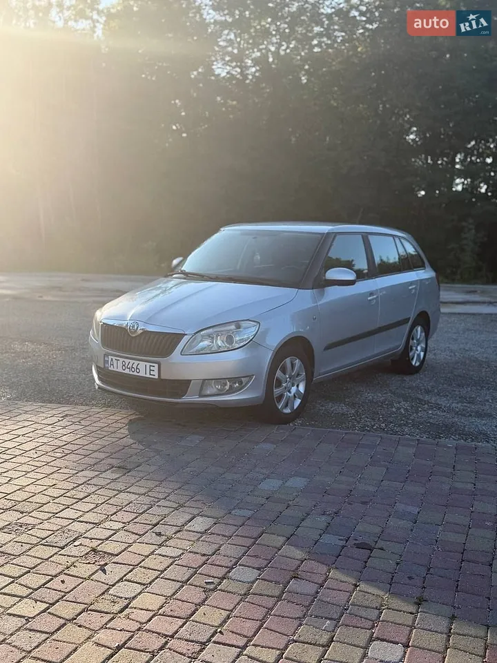 2010 Skoda Octavia - мініатюра 19
