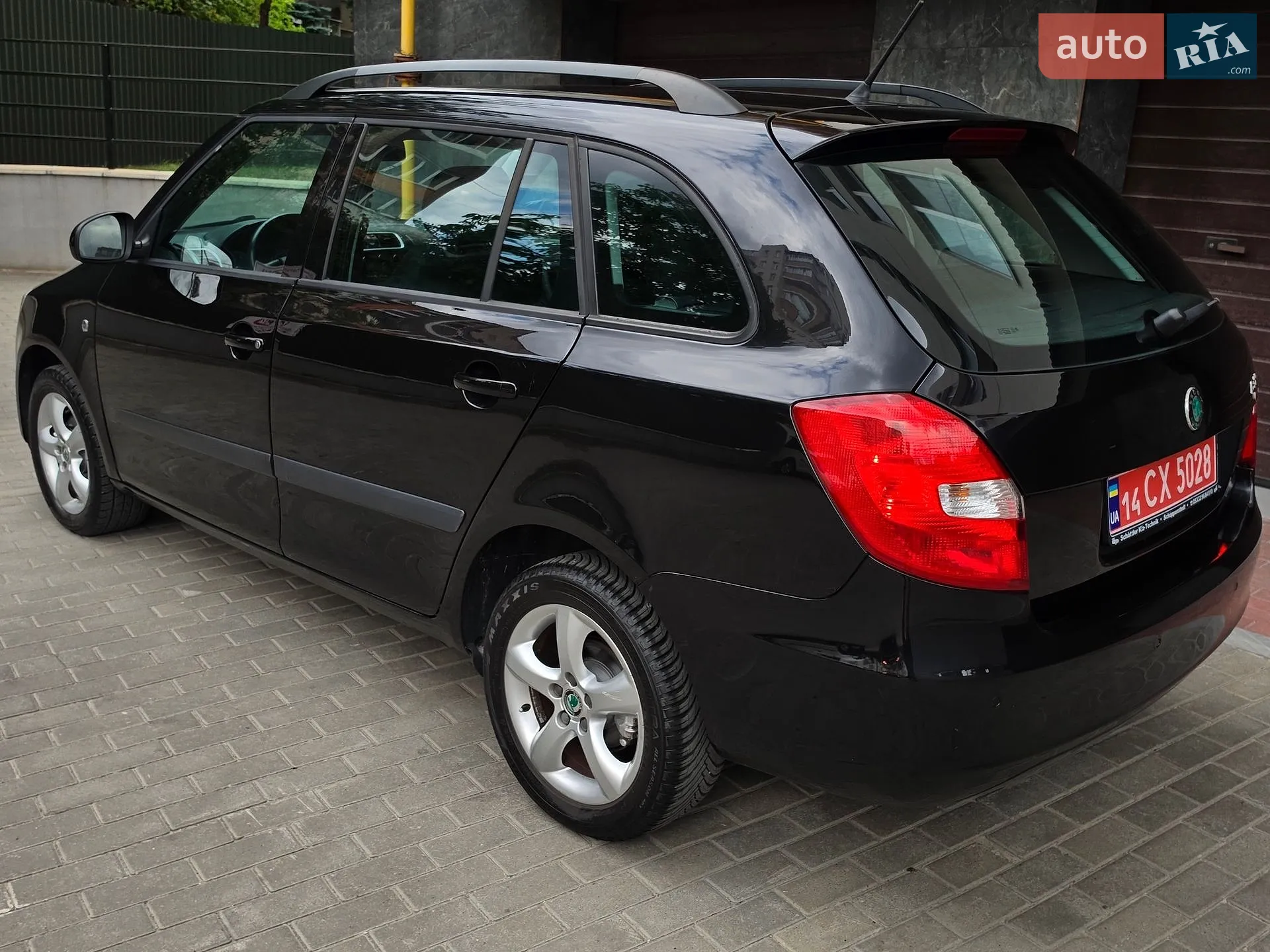 2011 Skoda Fabia - мініатюра 7