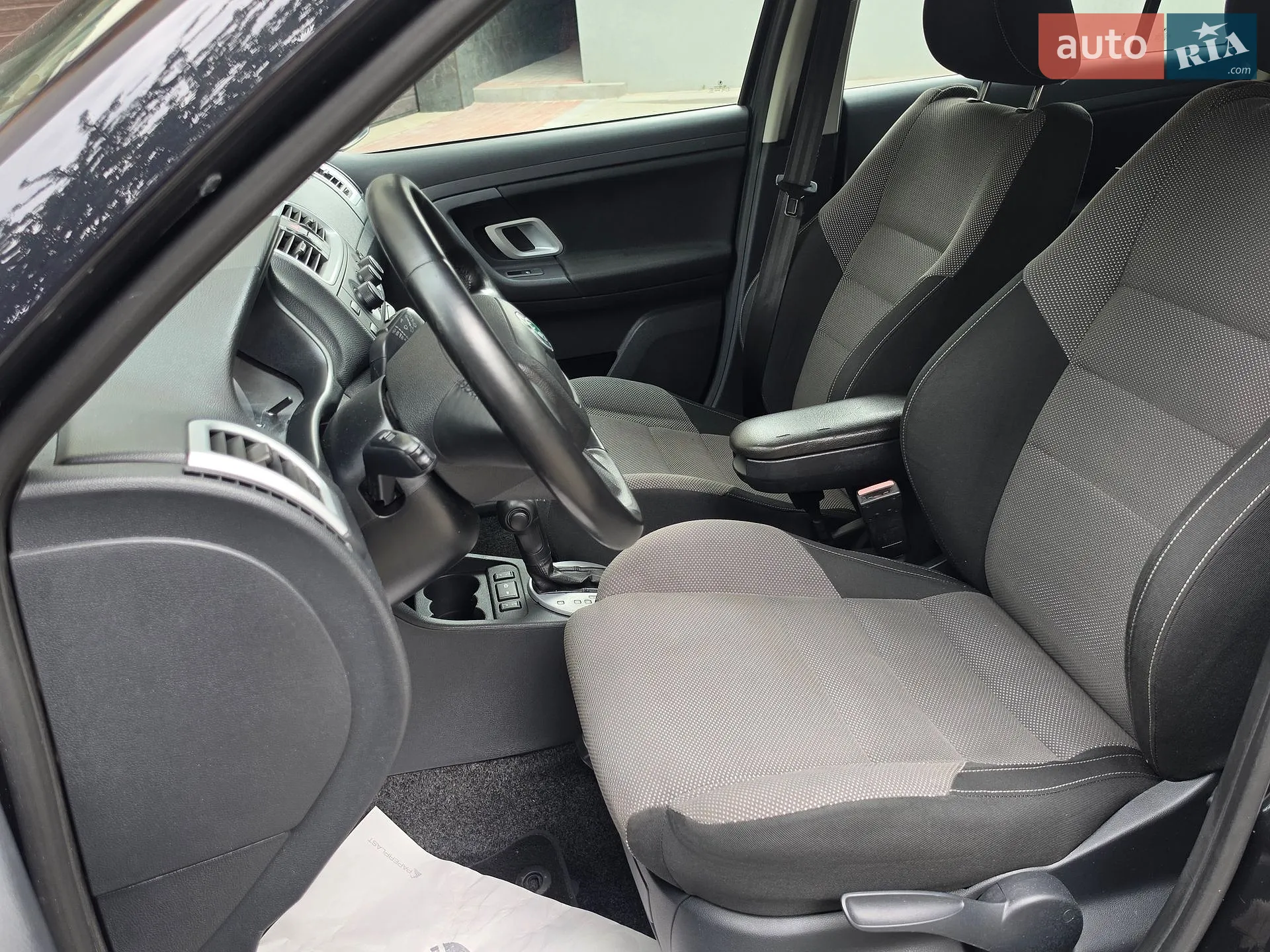 2011 Skoda Fabia - мініатюра 25