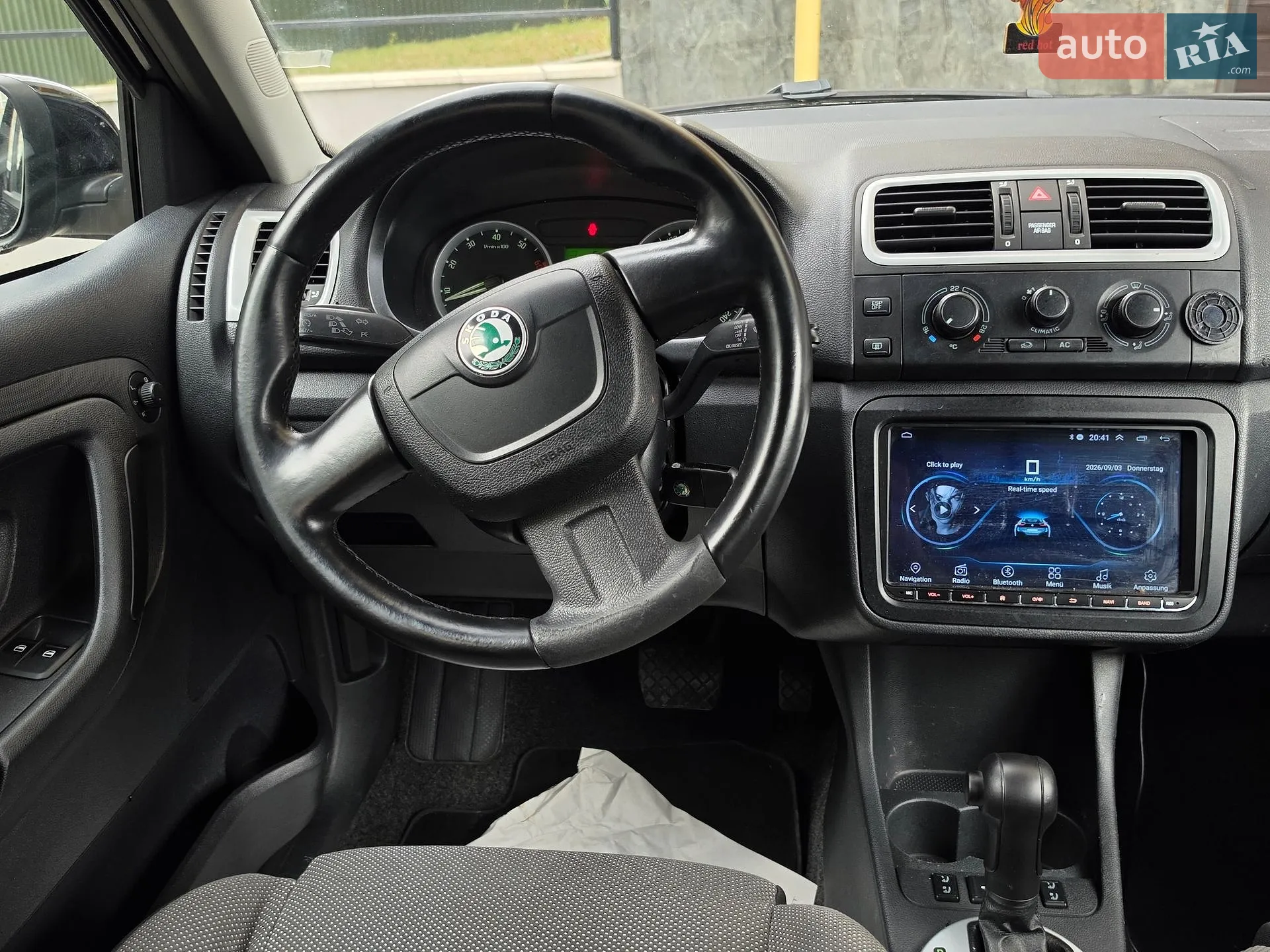 2011 Skoda Fabia - мініатюра 32