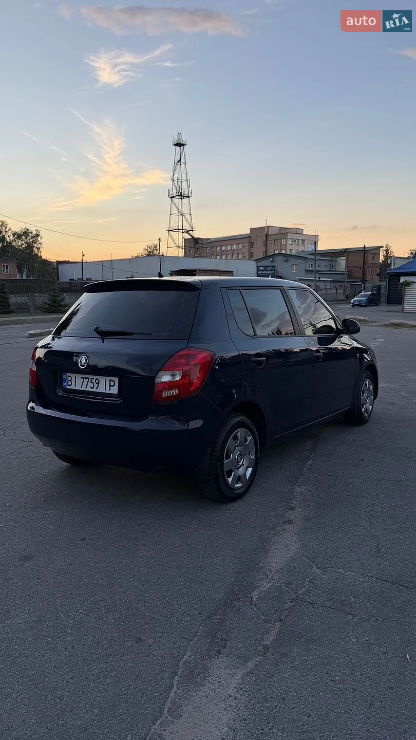 2014 Skoda Fabia - мініатюра 7