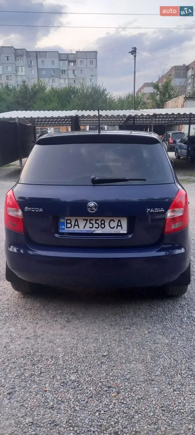 2014 Skoda Fabia - мініатюра 3