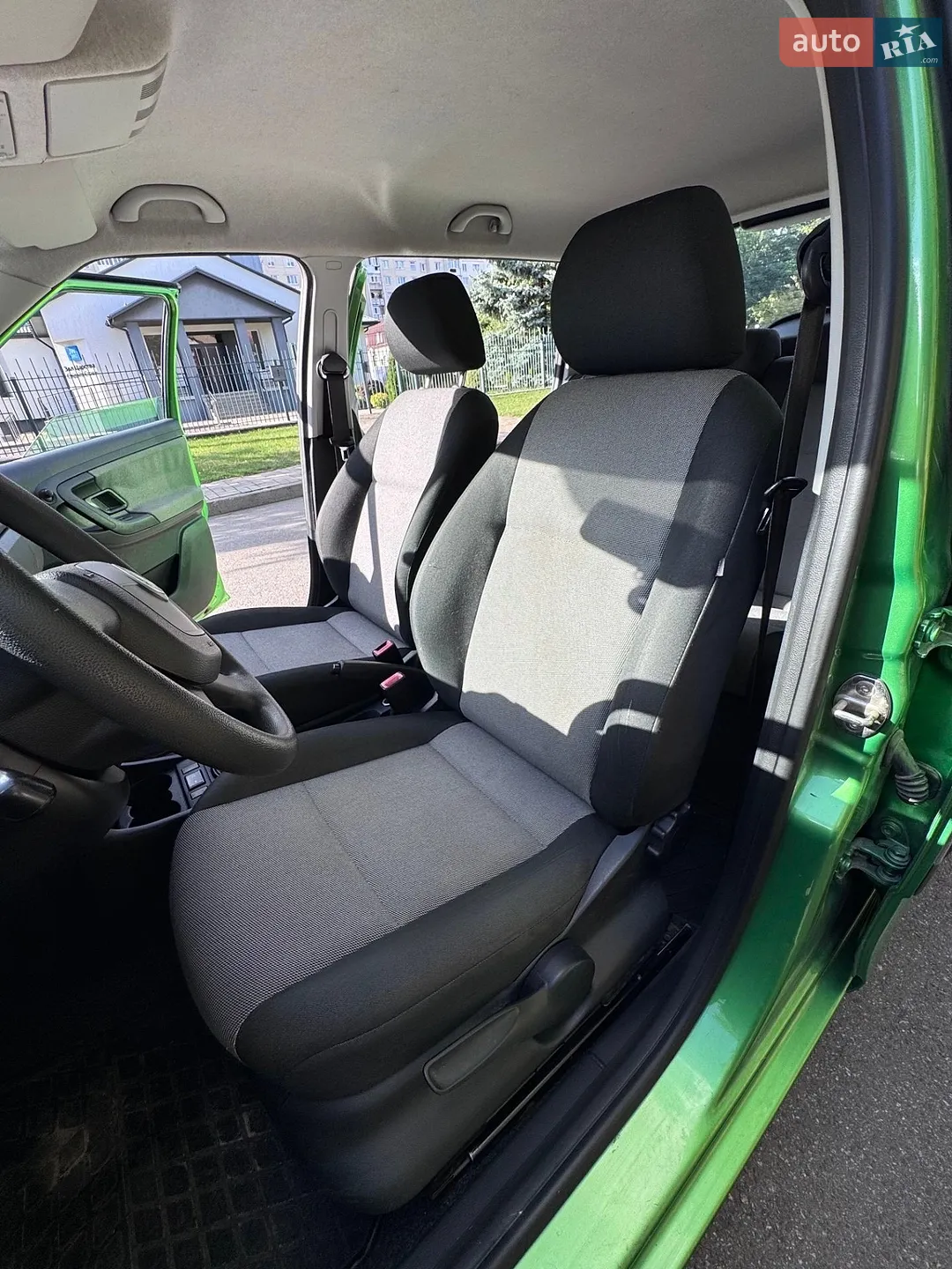 2011 Skoda Fabia - мініатюра 14